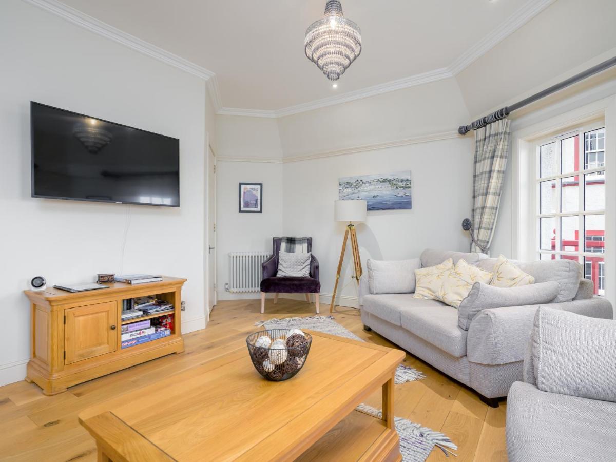 Pass The Keys Historic Ramsay Garden Apt With Balcony Views Edinburgh Bagian luar foto